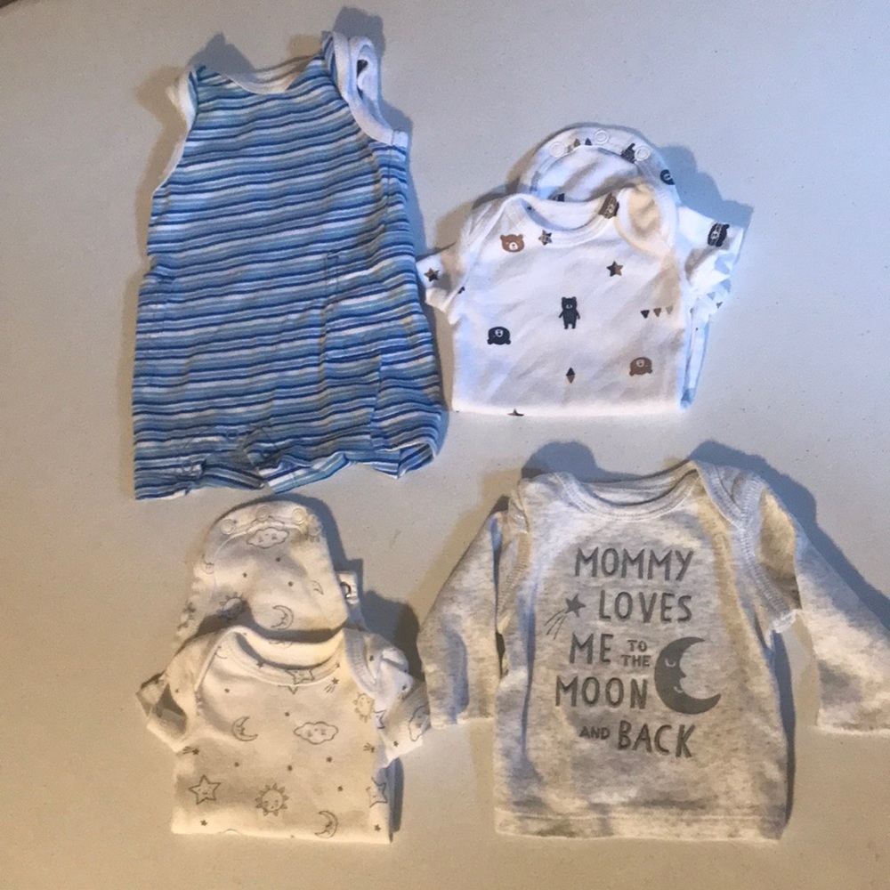 Lot of boys preemie clothes